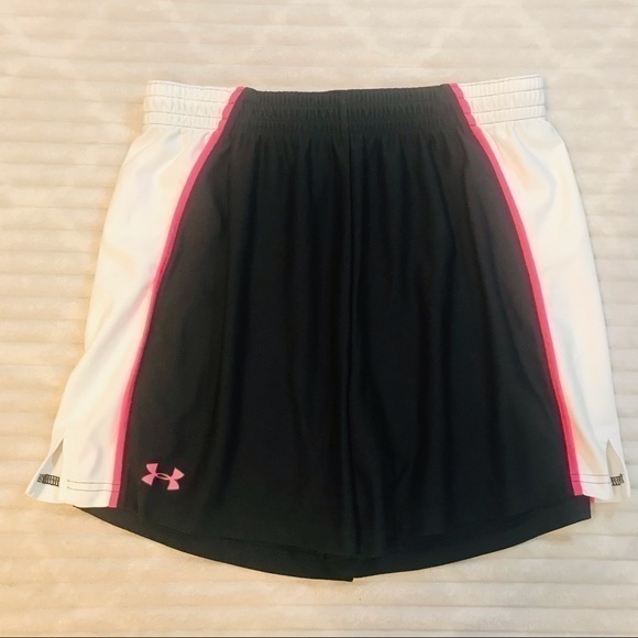Under Armour Loose Fit Athletic Shorts Soccer Basketball Size Small - Picture 1 of 5